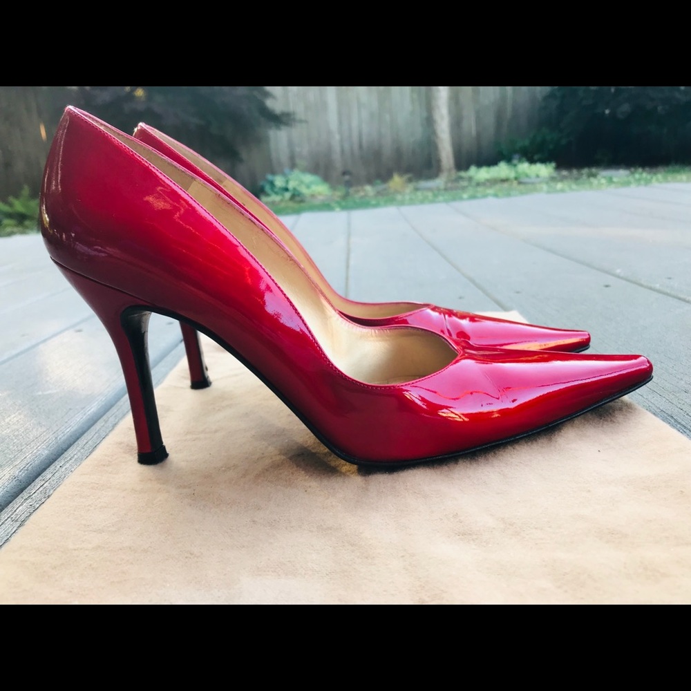 Stuart Weitzman - Picture 5 of 6